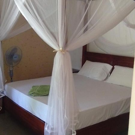 Taragala Chalets Kalametiya ภายนอก รูปภาพ