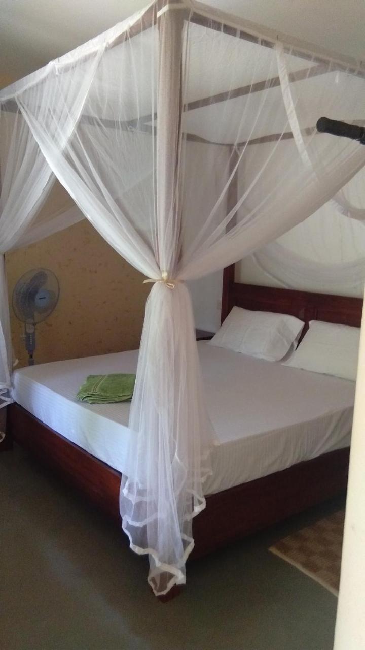 Taragala Chalets Kalametiya ภายนอก รูปภาพ