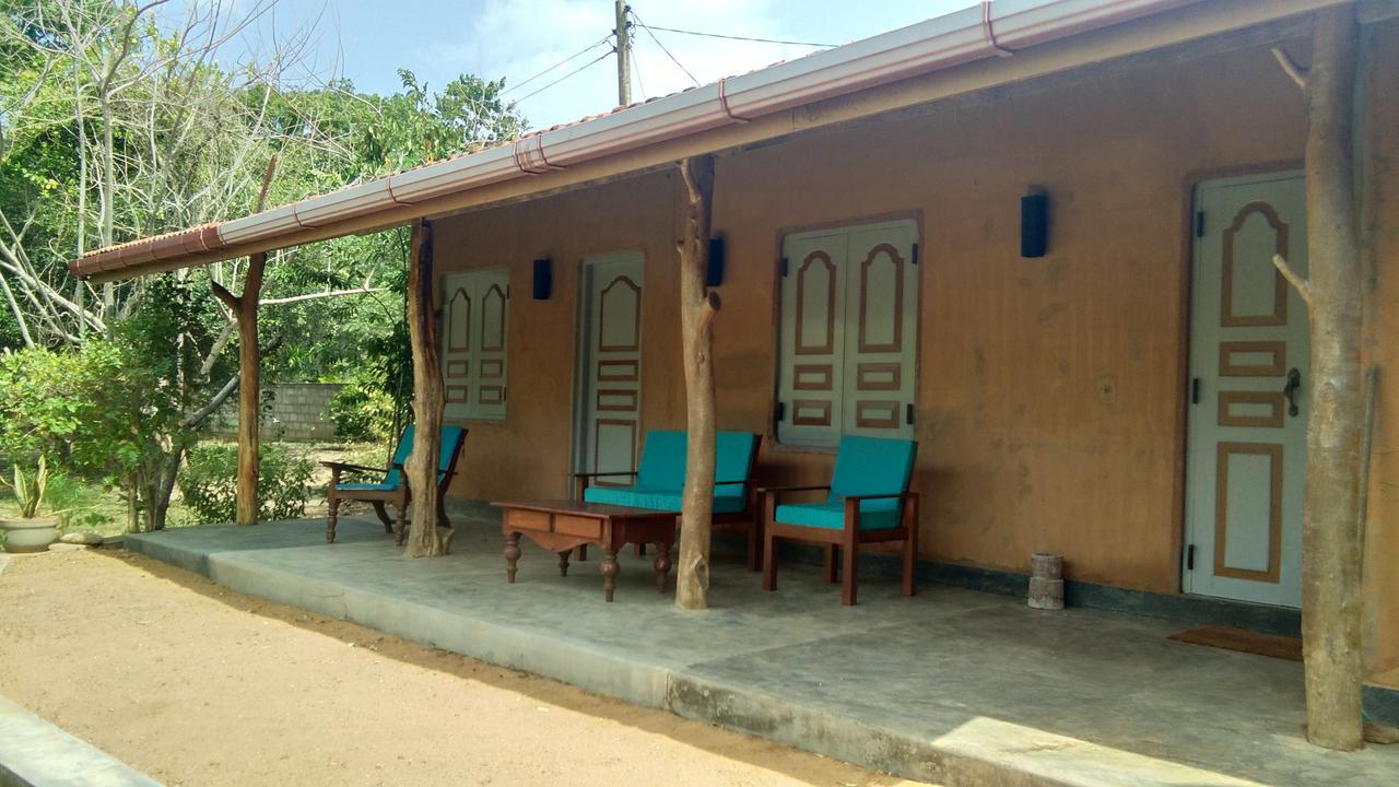 Taragala Chalets Kalametiya ภายนอก รูปภาพ