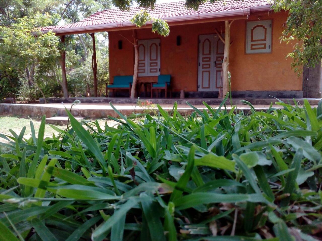 Taragala Chalets Kalametiya ภายนอก รูปภาพ